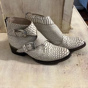 Freebird SnakePrint Booties